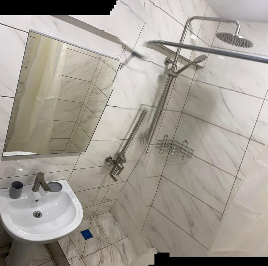 Гостевой Дом Атакар Hotel Gagra Exterior photo
