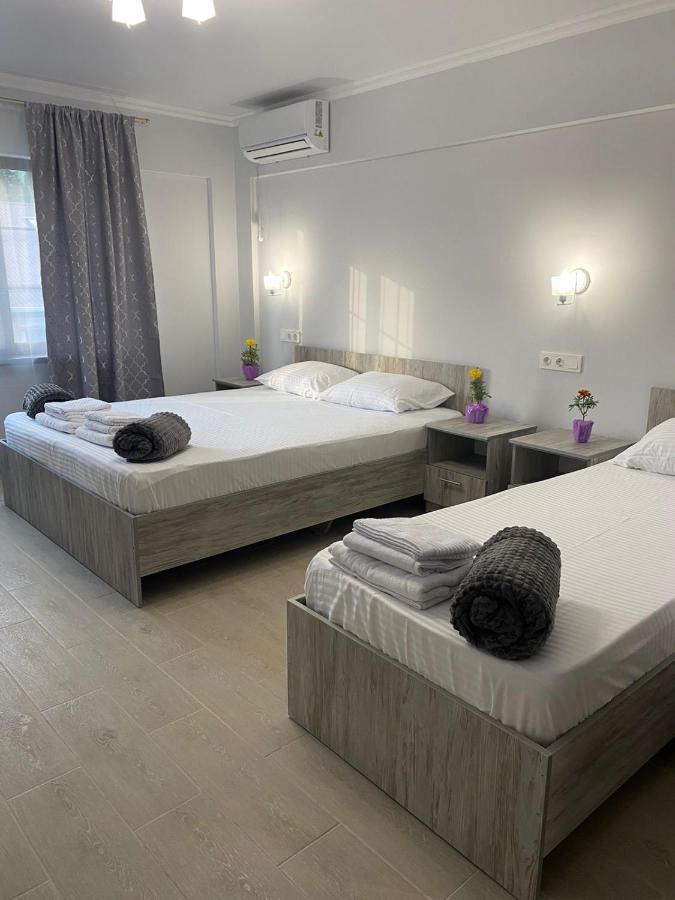 Гостевой Дом Атакар Hotel Gagra Exterior photo